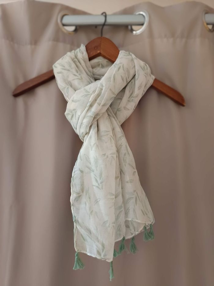 Joli foulard femme