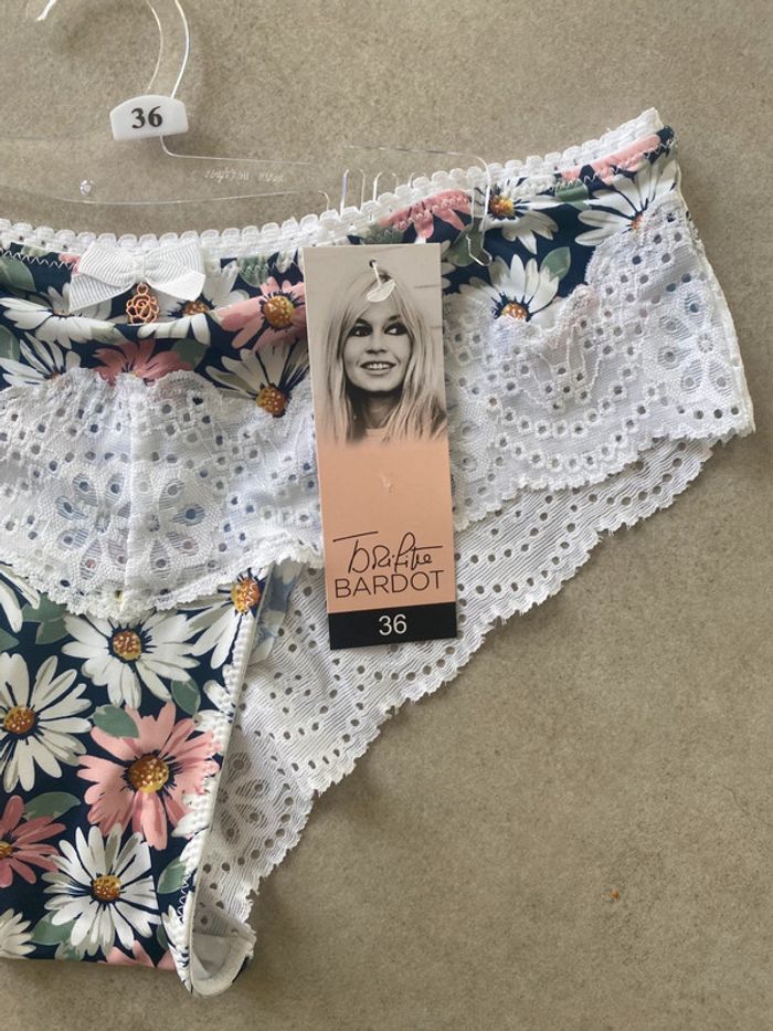 Sublime ensemble lingerie Brigitte Bardot - photo numéro 2