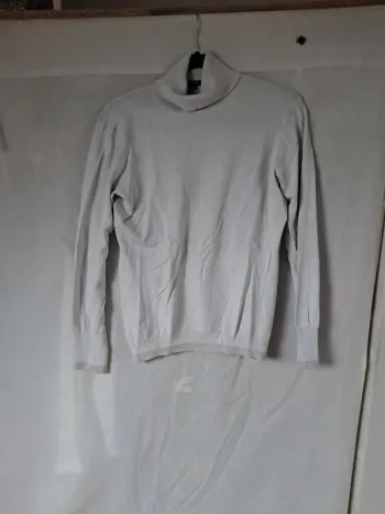 Pull col roulé