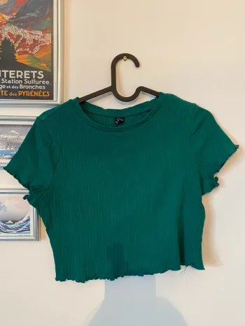 Crop top
