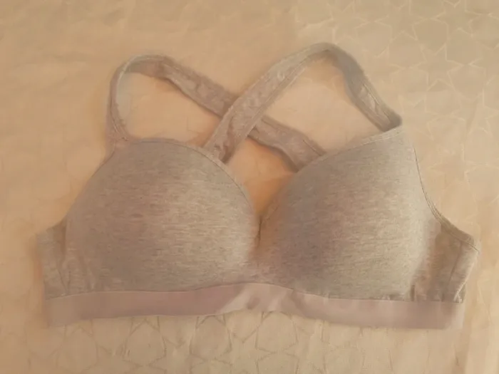 Soutien-gorge sport dos croisé sans armatures 100D