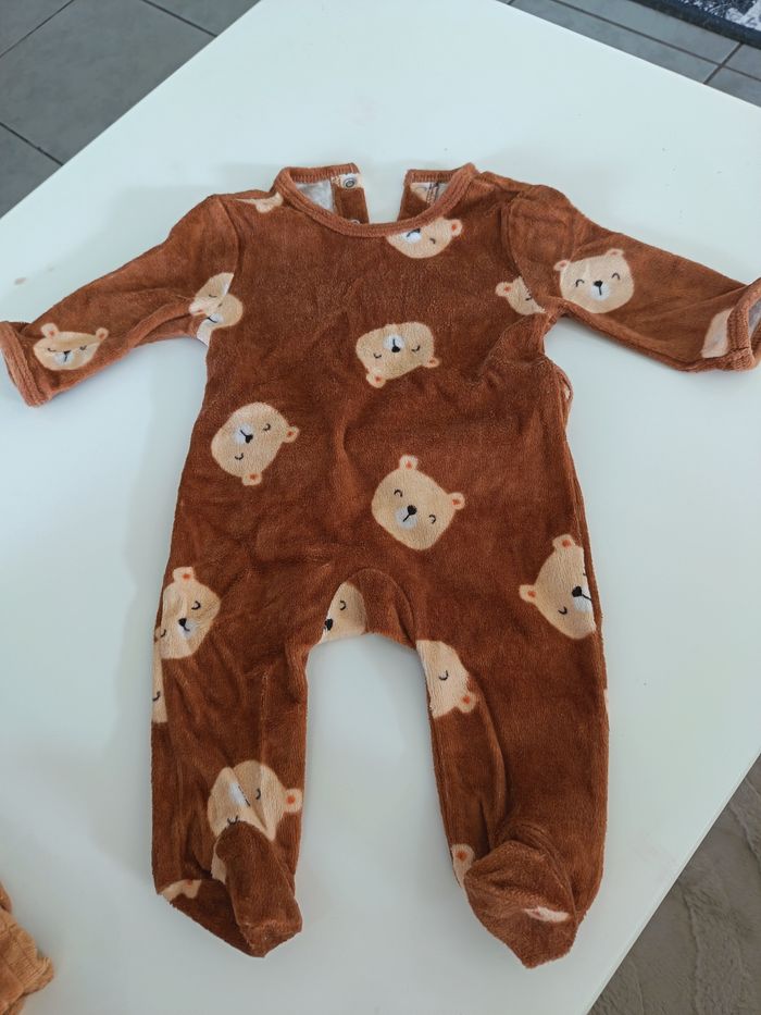 Lot pyjamas - photo numéro 2