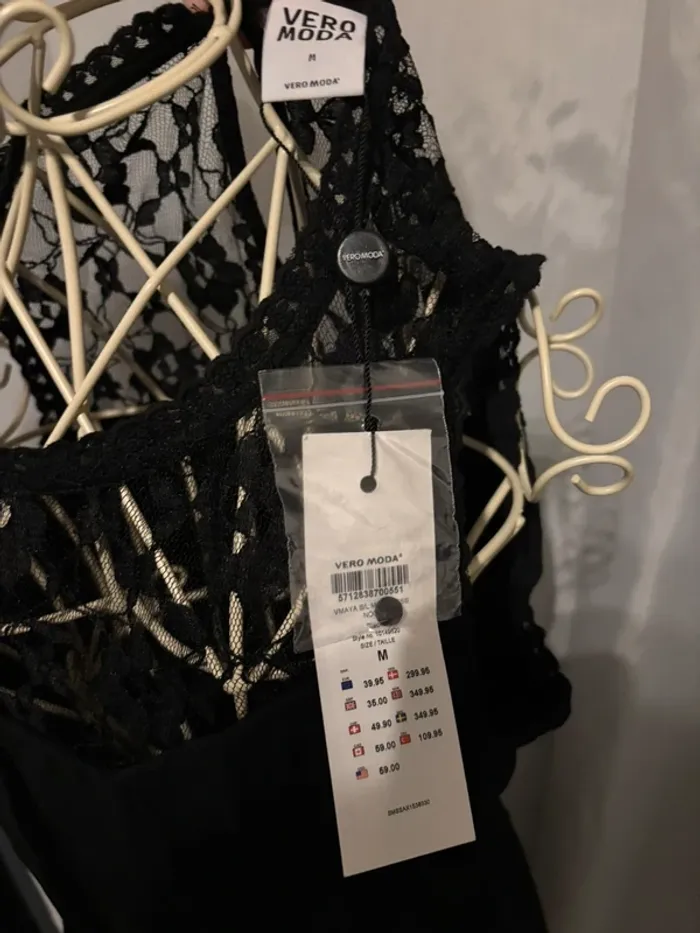 Robe noire Vero Moda – Neuve avec étiquette - photo numéro 3