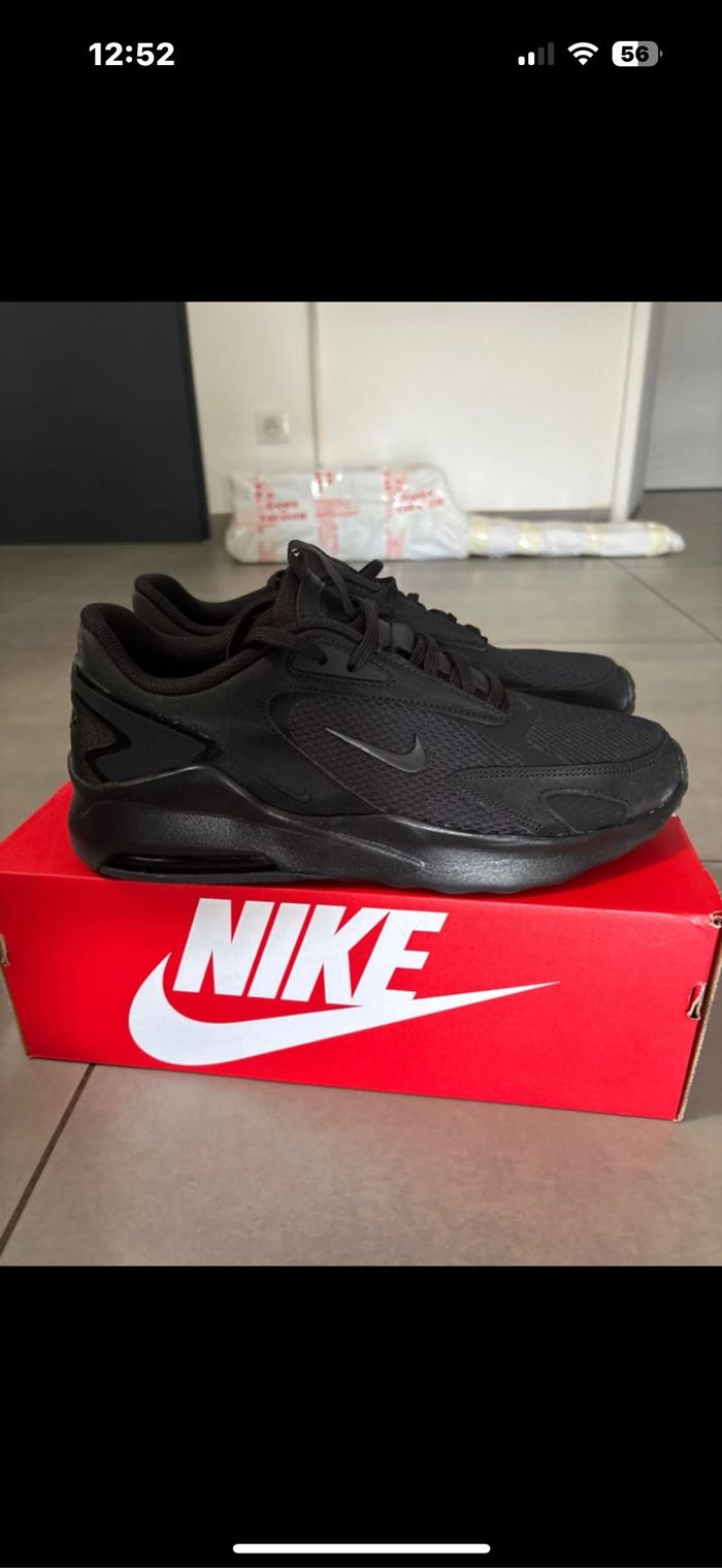 Baskets Nike air Max bolt noire