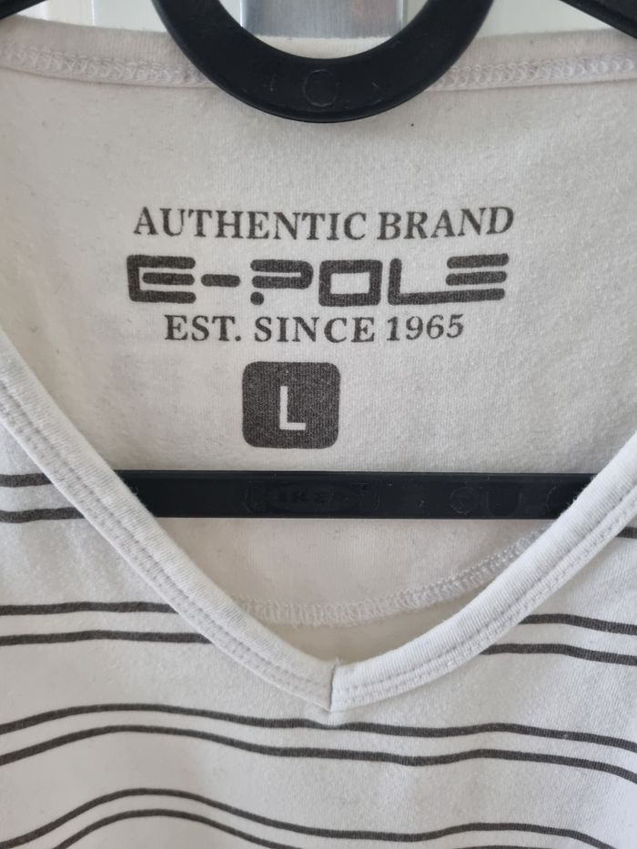 T-shirt blanc rayures col V taille L - photo numéro 5