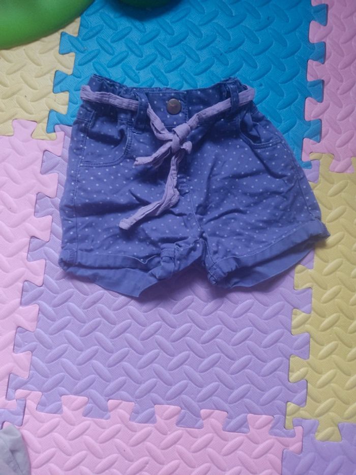 Short de la marque kid kanaï 18 mois