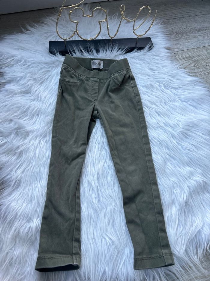 Très beau legging vert kaki 🥰 cherokee taille 2-4 ans