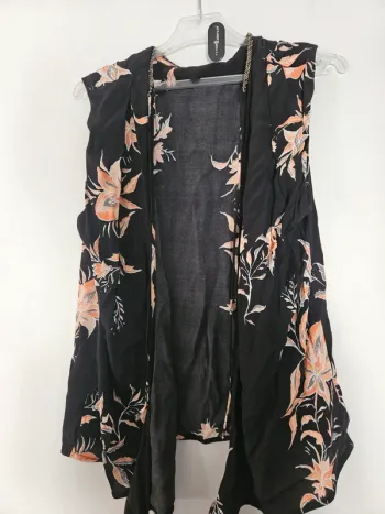 Gilet à fleurs
