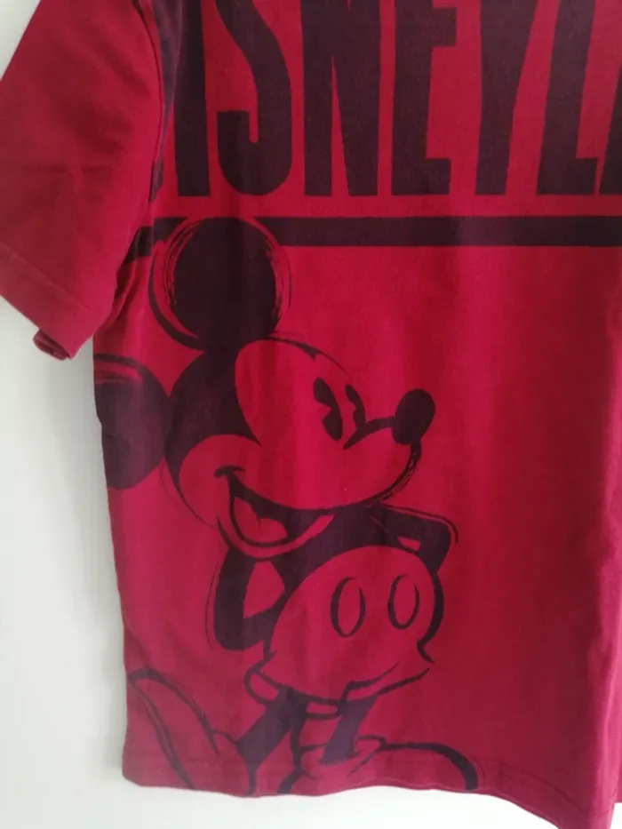 T-shirt Disneyland Paris rouge et noir - photo numéro 4