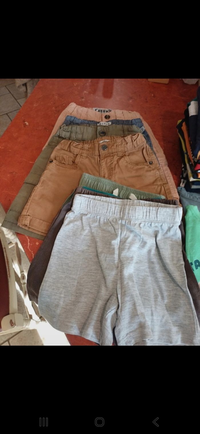 Lot de vêtements été garçon taille 4 ans - photo numéro 2
