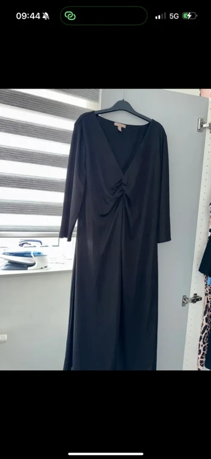 Magnifique robe noir taille xl h&m - photo numéro 2