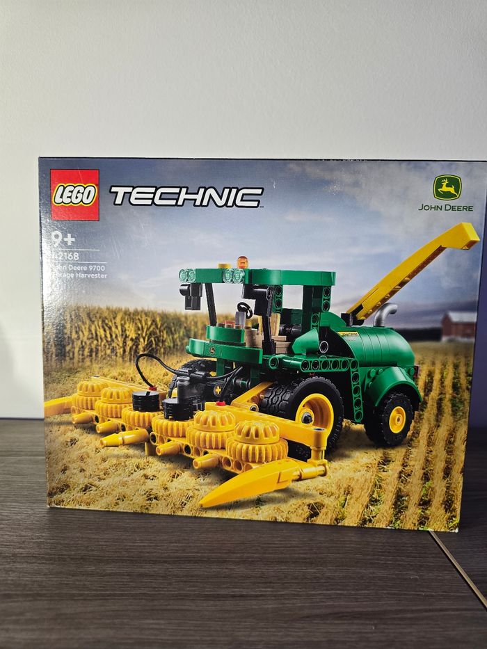 Lego technic 42168
