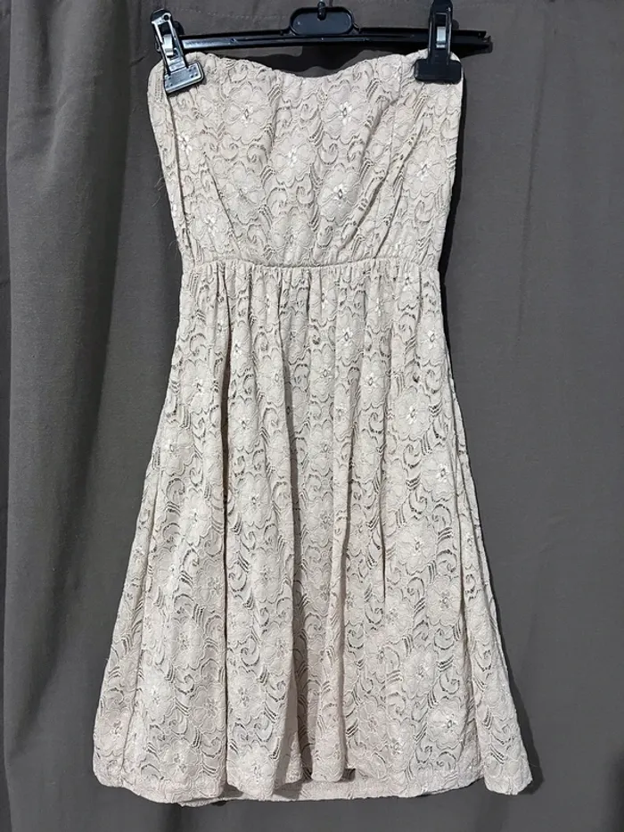 Robe dos nue - photo numéro 2
