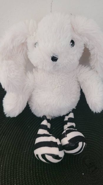 Doudou lapin blanc noir rayé SEPHORA