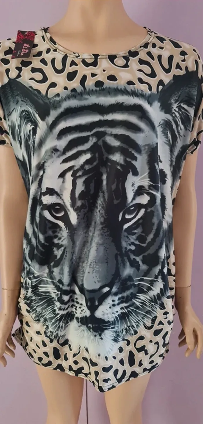 Tee shirt long / tunique femme neuf - photo numéro 2