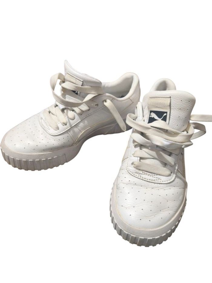 Puma Cali en cuir blanc - Taille 38 - Bon état - photo numéro 2