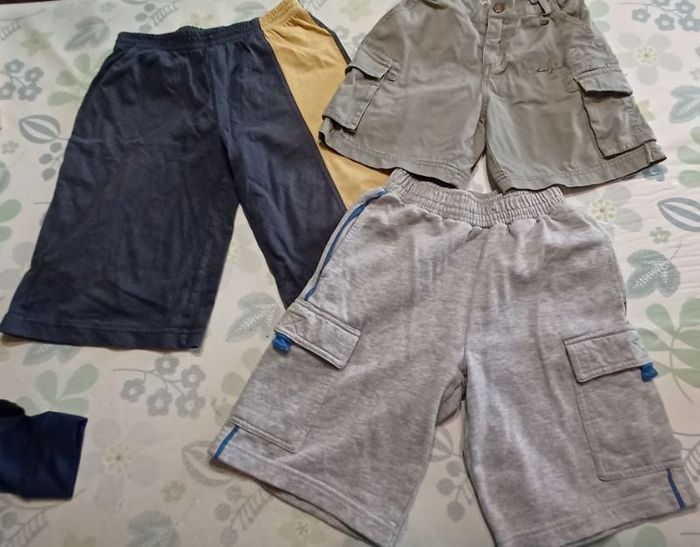 Lot de 3 shorts garçon en 8 ans