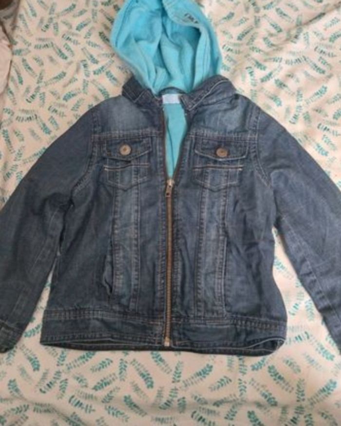 Veste en jean doublé avec capuche pour garçon en 5 ans
