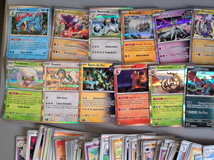 Lot de 102 cartes pokémon ev5 forces temporelles FR - photo numéro 2