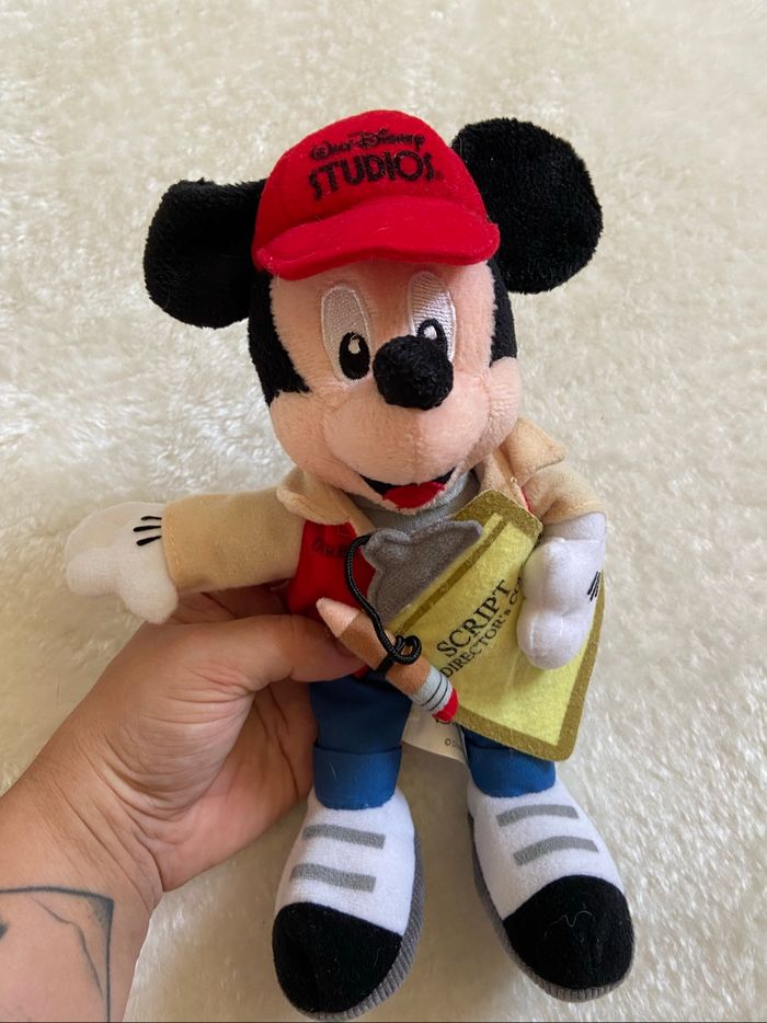 Peluche Mickey réalisateur / producteur de cinéma