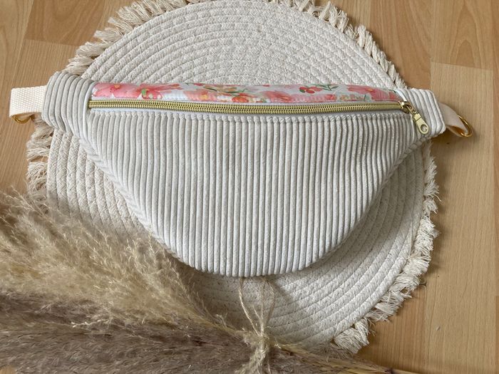 Sacoche banane couleur beige - photo numéro 6