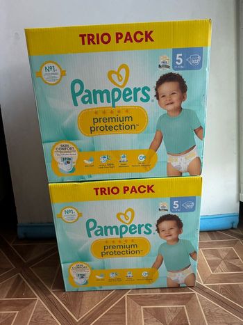 204 couches Pampers premium taille 5