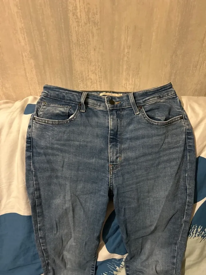 Jeans Levis - photo numéro 2