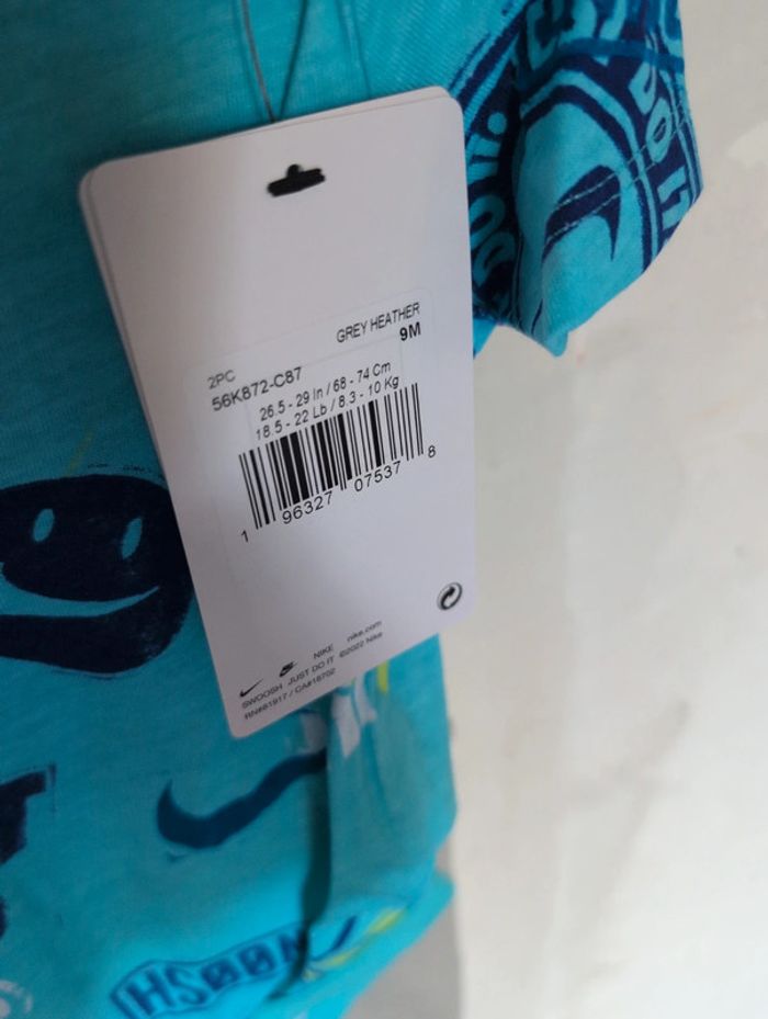 Ensemble 9 mois Nike. Neuf - photo numéro 3