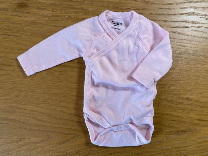 Kiabi Lot de 2 Bodies rose/blanc Taille Naissance - photo numéro 5