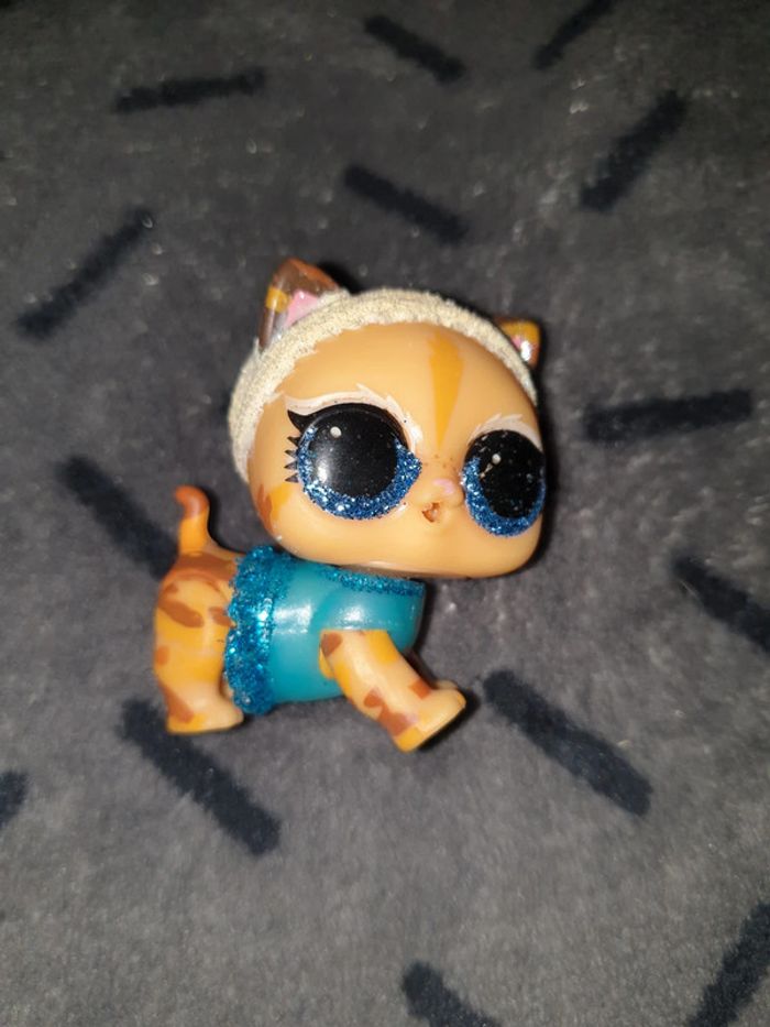 Chat poupée LOL avec litière - photo numéro 2