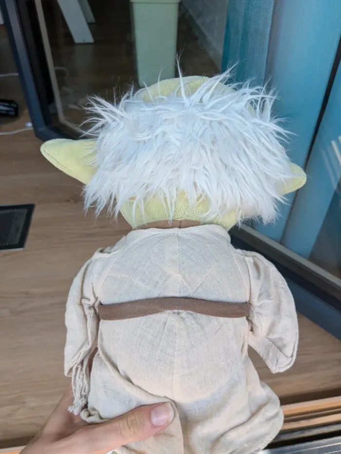 Peluche Yoda Star Wars - photo numéro 2