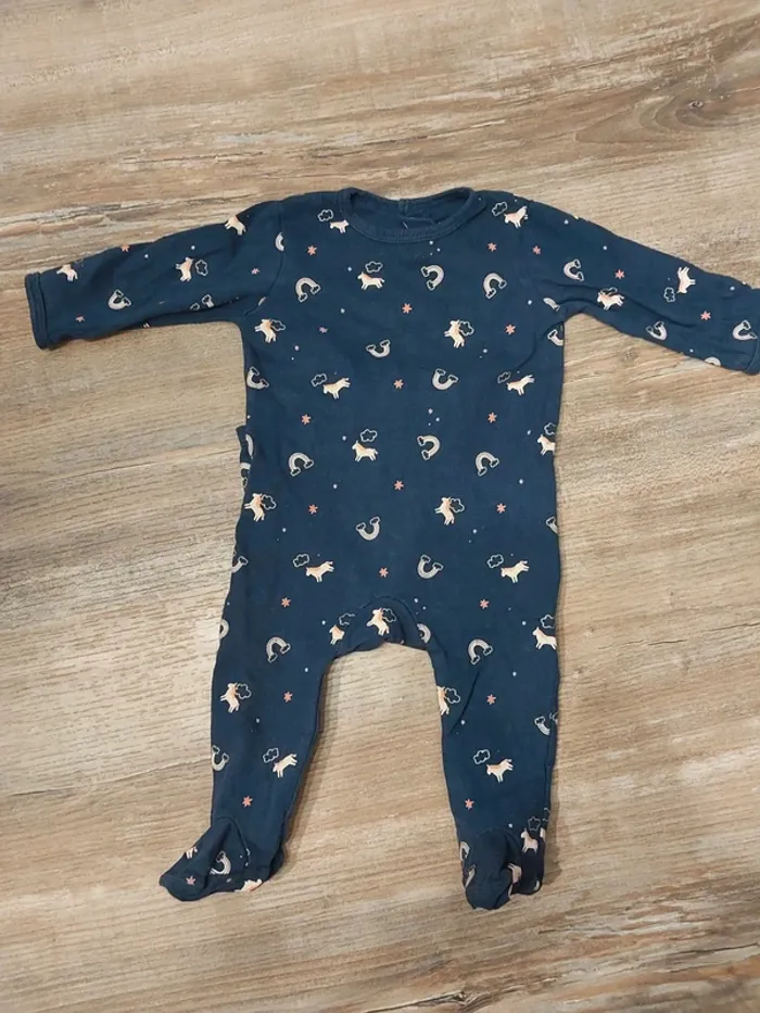 Lot 4 pyjamas légers 6mois - photo numéro 8