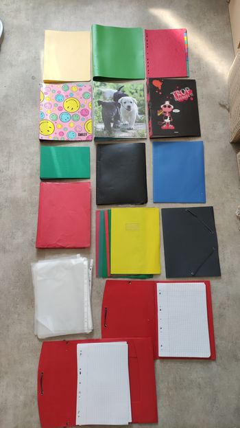 Lot complet fournitures scolaires 