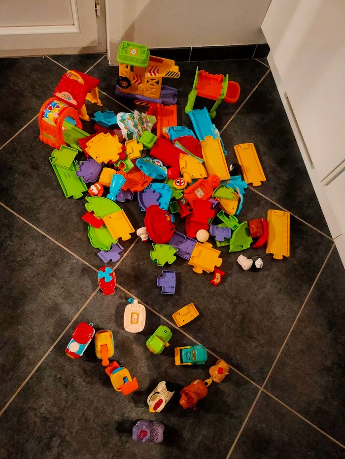 Gros lot tut tu bolides et animaux vtech - photo numéro 3