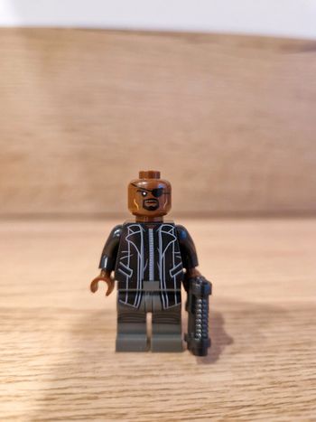 Figurine type lego Nick Fury Marvel