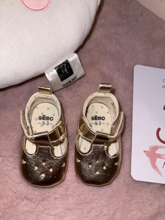 Chaussure bébé 0-3 mois - photo numéro 2
