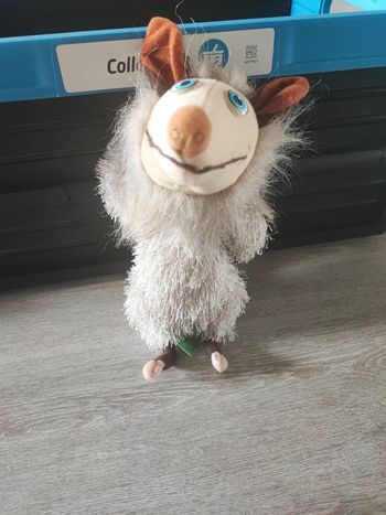 Peluche over the hedge 23 cm