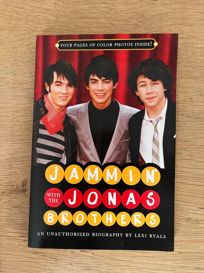 Livre Jammin with the Jonas Brothers