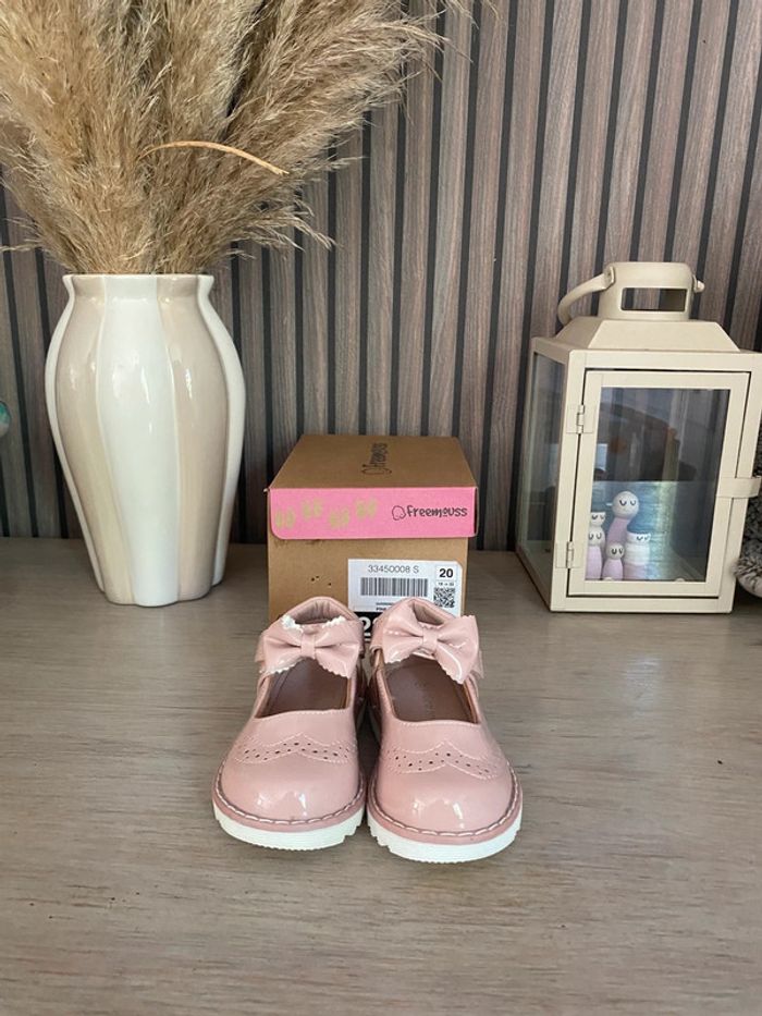 Chaussures taille 20