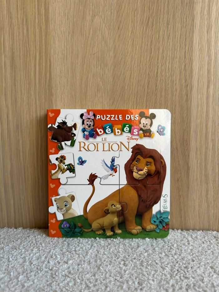 Livre puzzle le roi lion