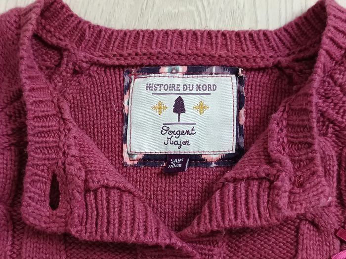 Gilet fille Sergent Major 5 ans – bordeaux à torsades et petits pompons 🍇 - photo numéro 5