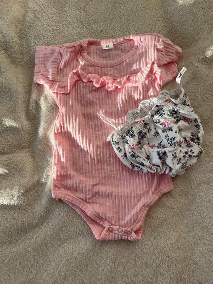 Ensemble body bloomer