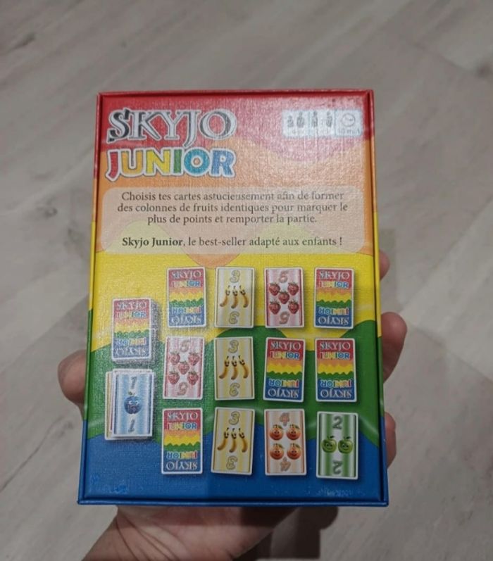 Lot tourni licorne/skyjo junior/puzzle licorne - photo numéro 3