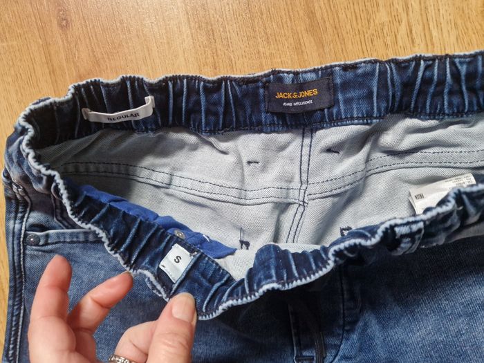 Short en jean jack & jones taille S NEUF - photo numéro 2
