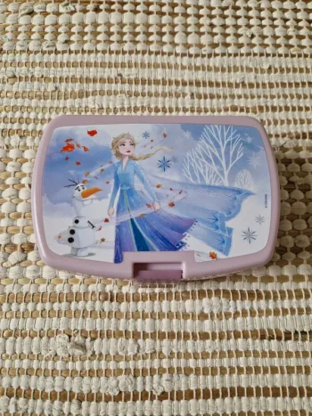 Boite a goûter la reine des neiges