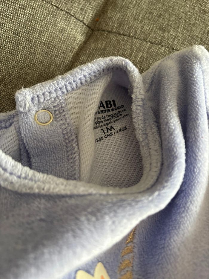 Pyjama 1 mois fille bleu et d’autres couleurs kiabi très bon état - photo numéro 2