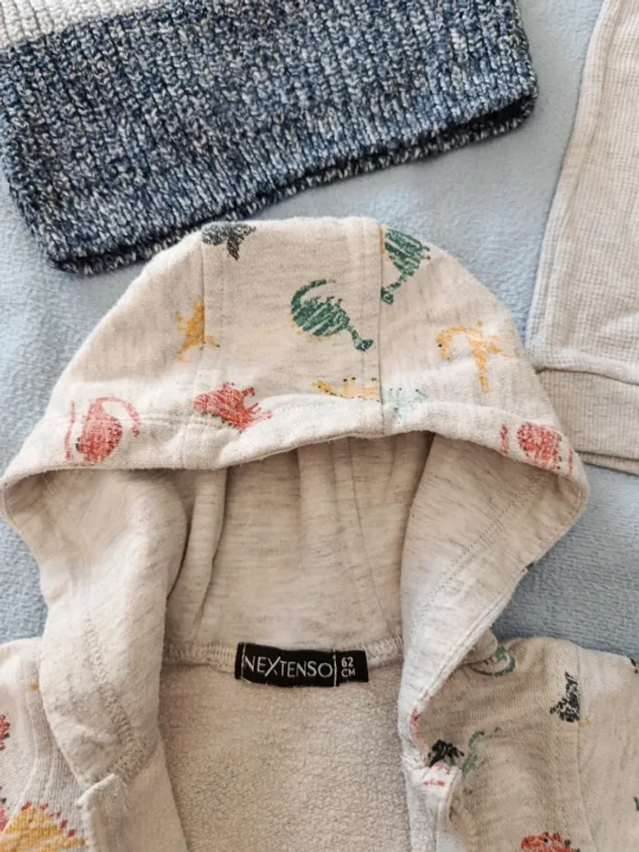 1 pulls 2 pantalon 1 haut manches longues 1 gilet 3mois - photo numéro 11