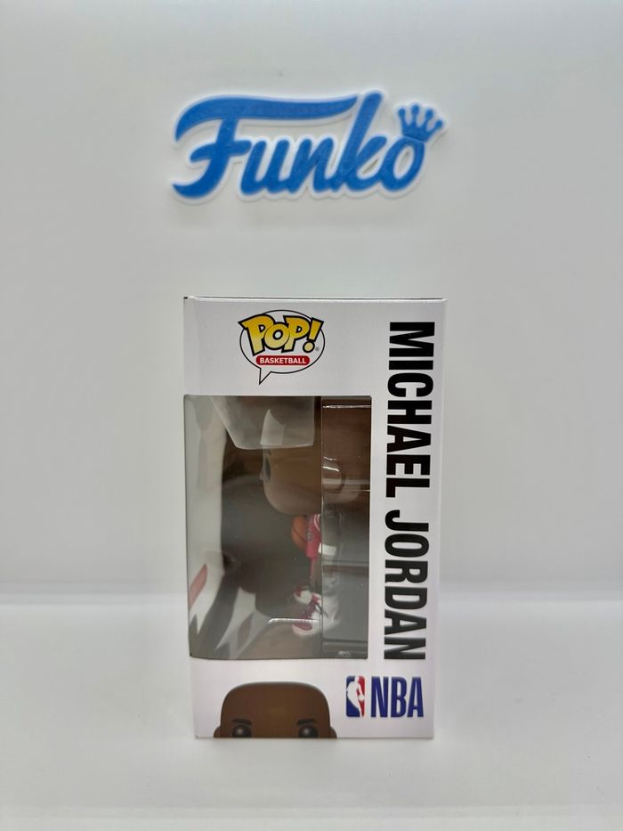 Funko Pop Michael Jordan 56 Target Exclusive 🇺🇸 - photo numéro 3