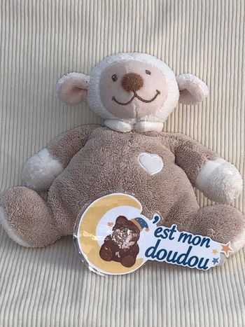 NT43 doudou mouton nattou