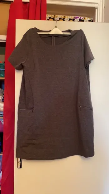 Robe gris